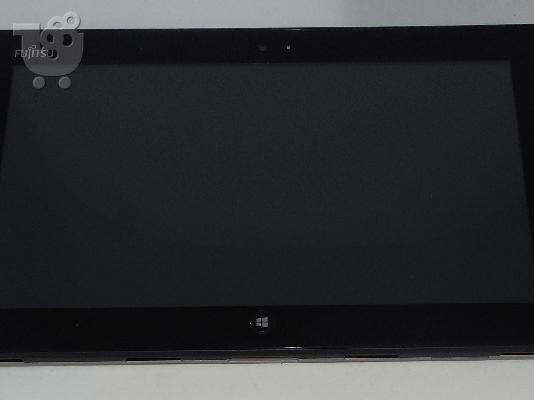 Fujitsu Stylistic Q702 Hybrid Laptop - Tablet - 400E TO KOMATI